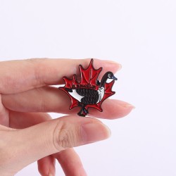 Enamel Pin Canada Goose
