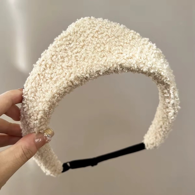 copie de copie de Crown Headband: Velvet & Pearl Kokoshnik Style